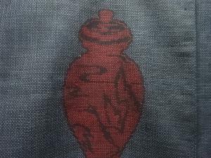 アンティーク　壺模様織出し本場泥大島紬着物（5マルキ）